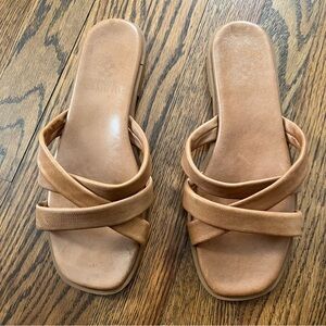 Vince Camuto Women's Tan Strappy Leather Sandals - Size 8